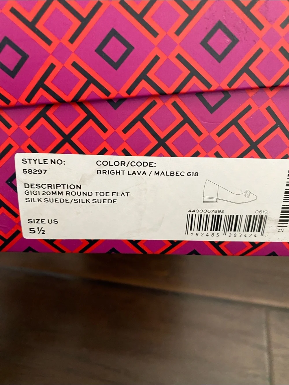 New with box Tory Burch Gigi 20MM Toe flat heeled suede women’s size 5.5 M